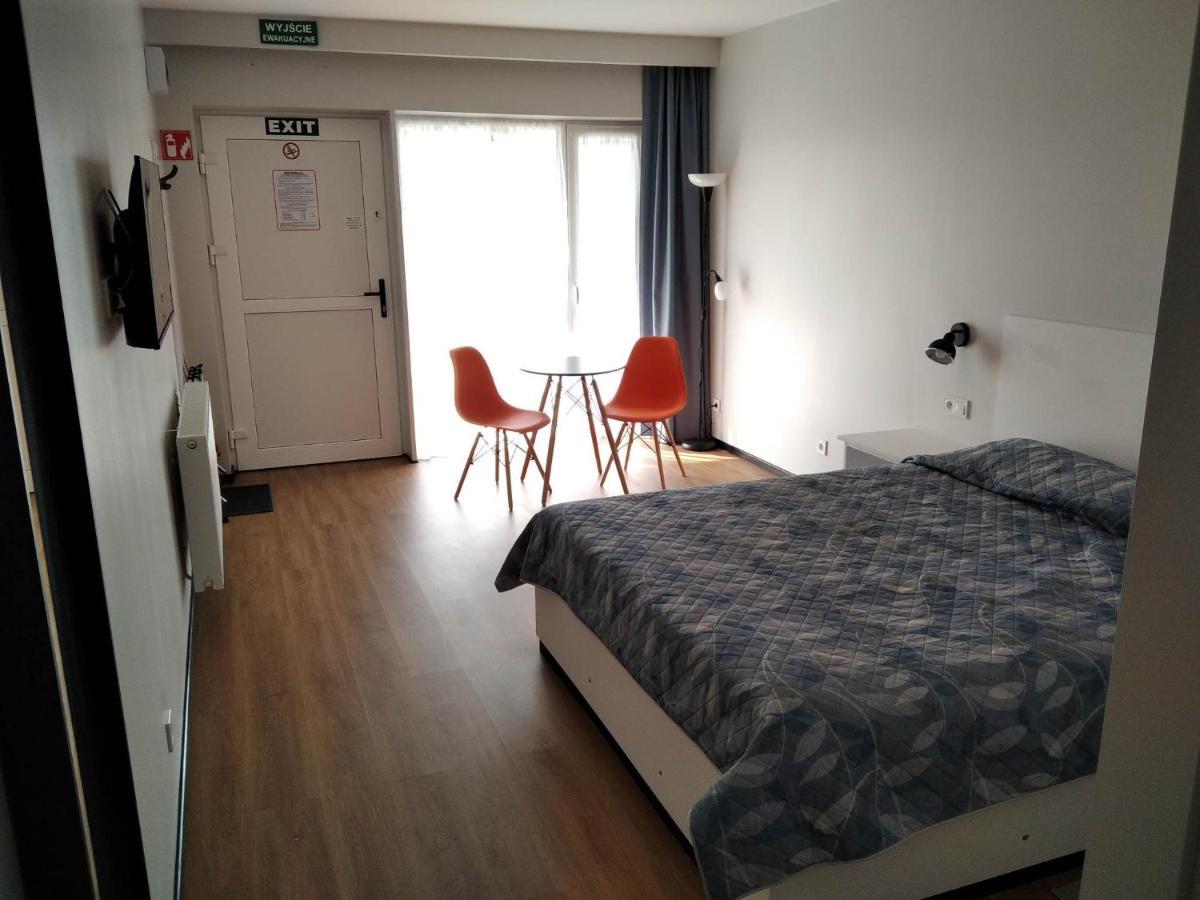 Motel Express Богучін Екстер'єр фото