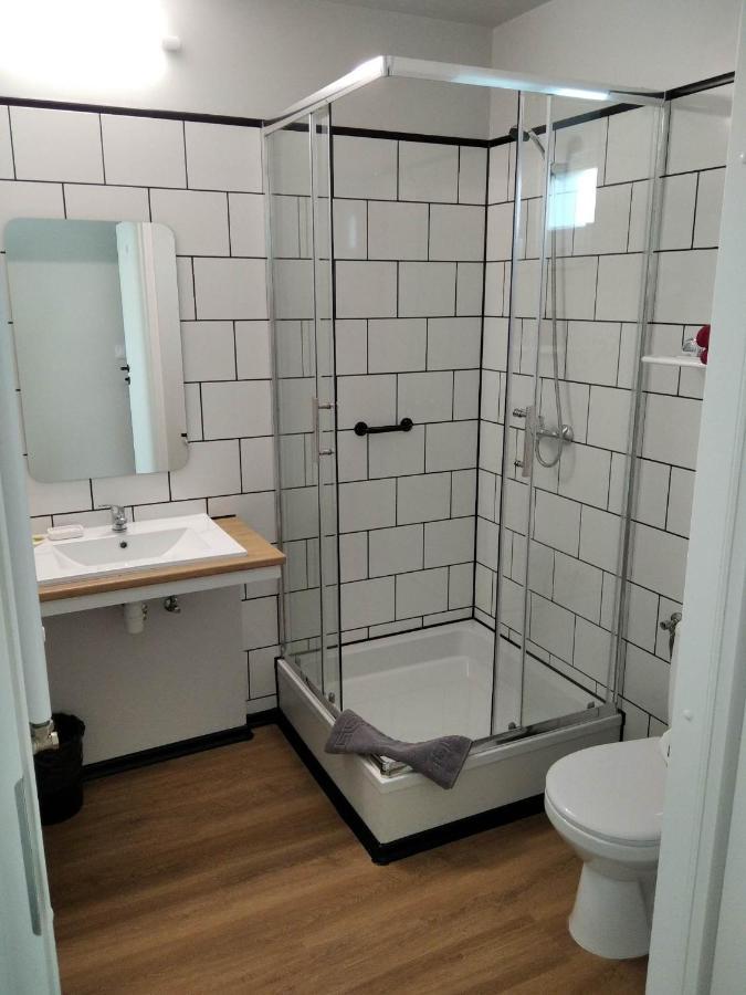 Motel Express Богучін Екстер'єр фото