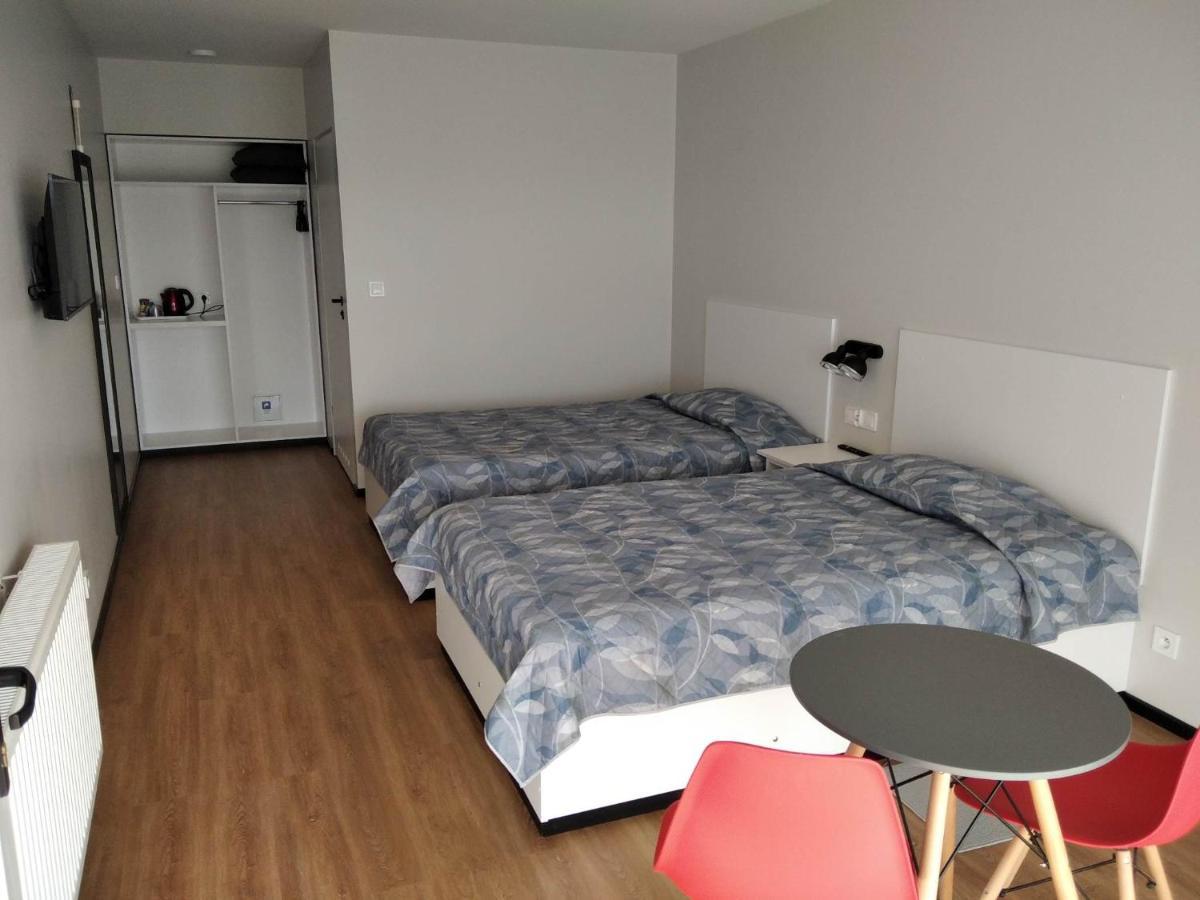 Motel Express Богучін Екстер'єр фото